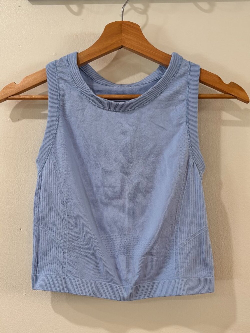Old Navy Active Light Blue Seamless Ribbed Racerback Crop Athletic Tank Size S
